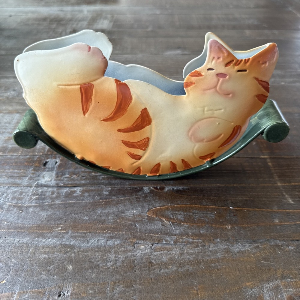 Figi Graphics Metal Cat Napkin Holder Sleeping‎ Rocking 3D Kitschy 8.5"